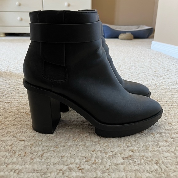 Pull & Bear black booties - Picture 4 of 6